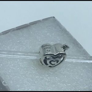 Pandora, “Openwork Heart Labyrinth & Arrow“ Silver S925ALE, Charm # 797814 A26-9